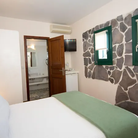 Costa Marina Penzion Fira (Santorini)