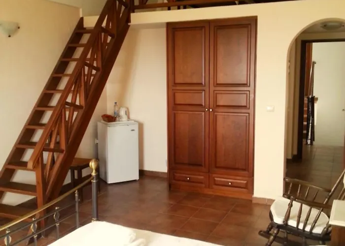 Costa Marina Pensionat Fira (Santorini)